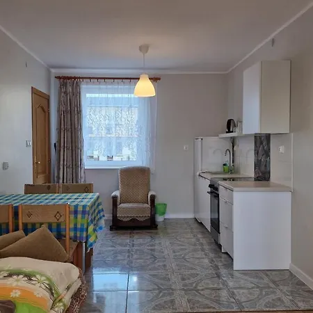 - Roza Wiatrow 2 * Władysławowo